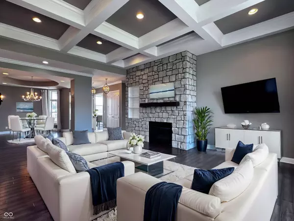 10297 Anees LN, Fishers, IN 46040