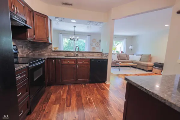 7155 Sea Pine DR, Indianapolis, IN 46250