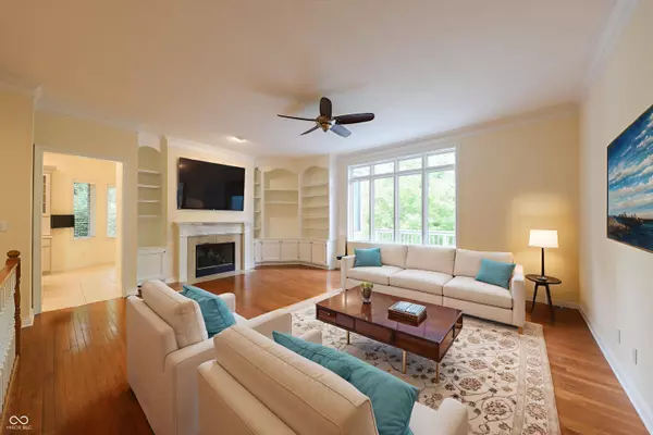 8069 Middle Bay LN, Indianapolis, IN 46236