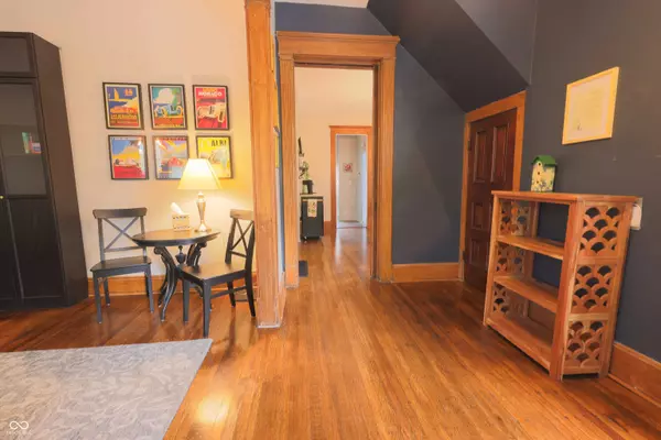 1536 E Ohio ST, Indianapolis, IN 46201