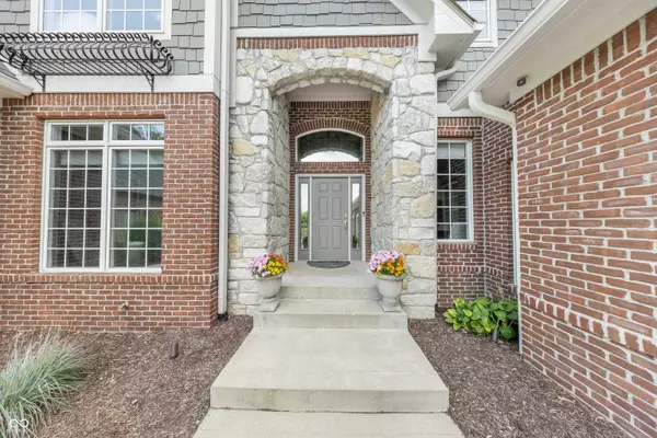 16463 Valhalla DR, Noblesville, IN 46060