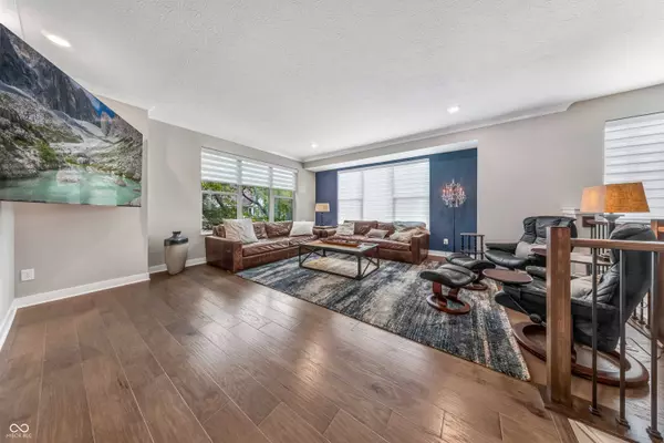 8244 Bostic DR, Fishers, IN 46038