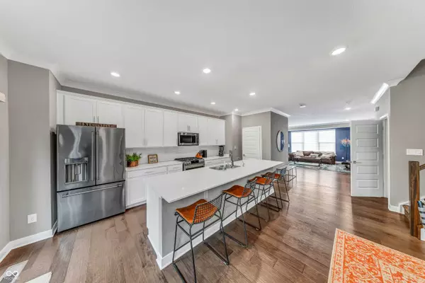 8244 Bostic DR, Fishers, IN 46038