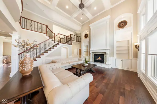 2270 President ST, Carmel, IN 46032