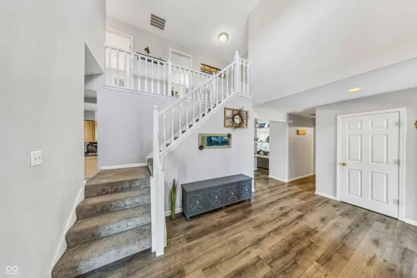 12231 Geist Cove DR, Indianapolis, IN 46236