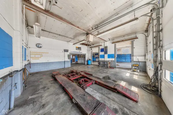 5982 W State Road 32, Anderson, IN 46011