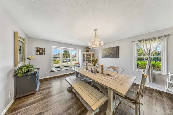 12231 Geist Cove DR, Indianapolis, IN 46236