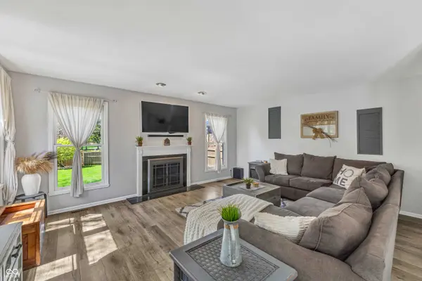 12231 Geist Cove DR, Indianapolis, IN 46236