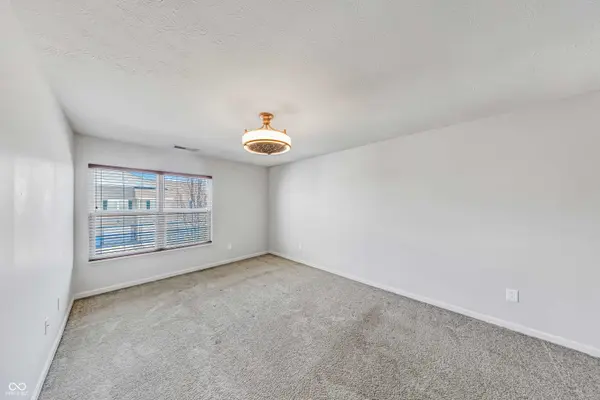 12030 Zircon LN #1000, Fishers, IN 46038