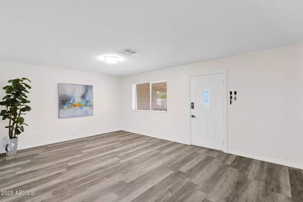 301 N 87TH Street, Mesa, AZ 85207