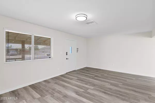 301 N 87TH Street, Mesa, AZ 85207