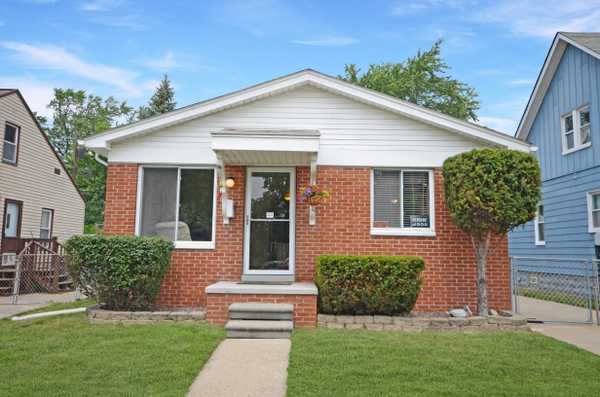 310 W Sonoma Ave, Hazel Park, MI 48030-1342