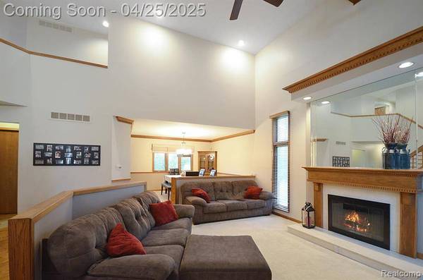 1126 River Valley Drive, Orion Twp, MI 48362