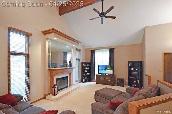 1126 River Valley Drive, Orion Twp, MI 48362