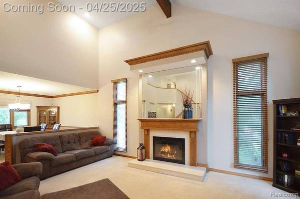 1126 River Valley Drive, Orion Twp, MI 48362