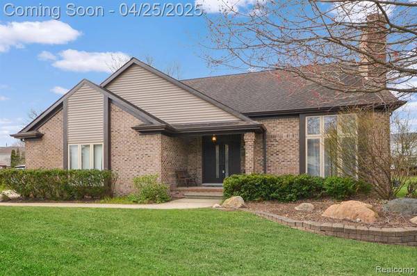 1126 River Valley Drive, Orion Twp, MI 48362