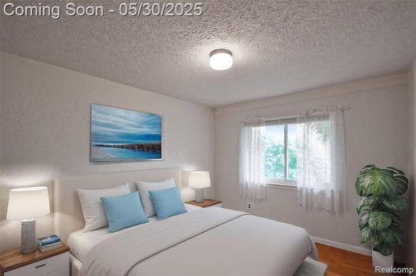 2103 Oakcrest Road, Sterling Heights, MI 48310