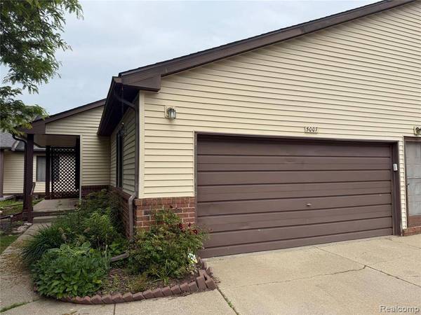 5007 Sandalwood Drive, Grand Blanc, MI 48439