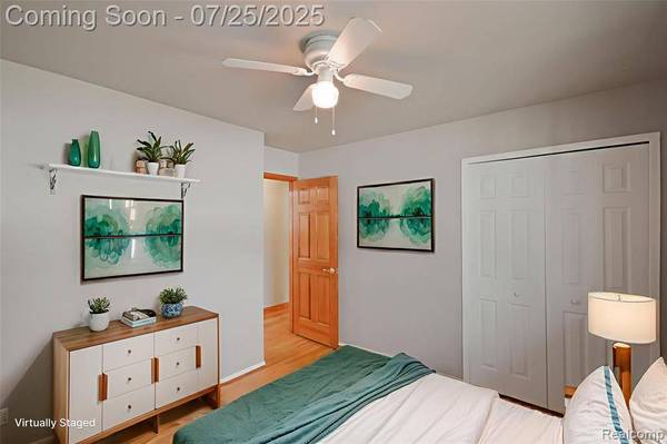 33431 Groth Drive, Sterling Heights, MI 48312