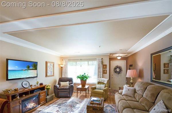 45507 Hidden View Court, Utica, MI 48315