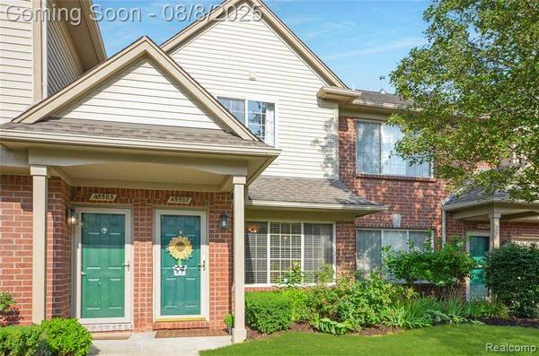 45507 Hidden View Court, Utica, MI 48315