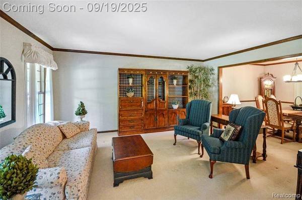 53645 Lambeth Court, Utica, MI 48316