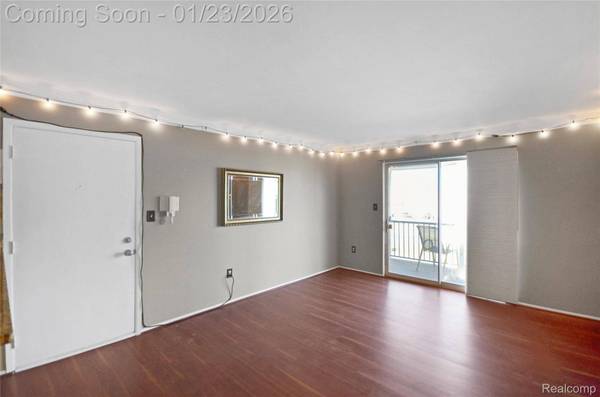 11750 15 Mile RD, Sterling Heights, MI 48312