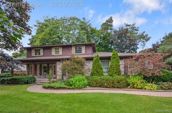 53645 Lambeth CT, Shelby Twp, MI 48316