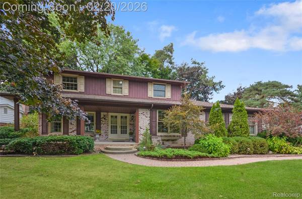 53645 Lambeth CT, Shelby Twp, MI 48316