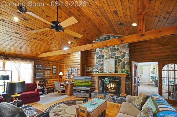 37272 Moravian DR, Clinton Township, MI 48036