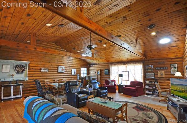 37272 Moravian DR, Clinton Township, MI 48036