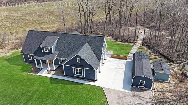 70336 Welding RD, Richmond Township, MI 48062