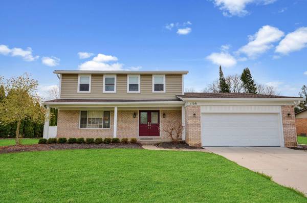 1100 Shallowdale Dr, Troy, MI 48085-4935