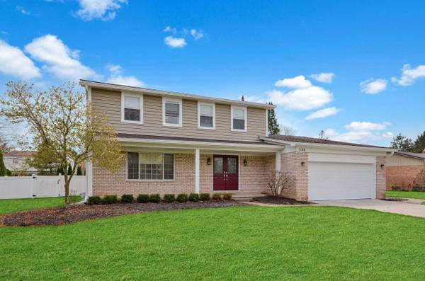 1100 Shallowdale Dr, Troy, MI 48085-4935