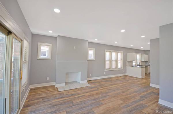 2253 Gladstone ST, Detroit, MI 48206