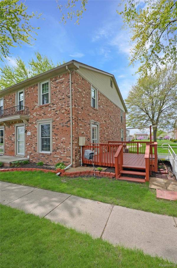 35274 Terrybrook DR, Sterlingheightscity_macomb, MI 48312