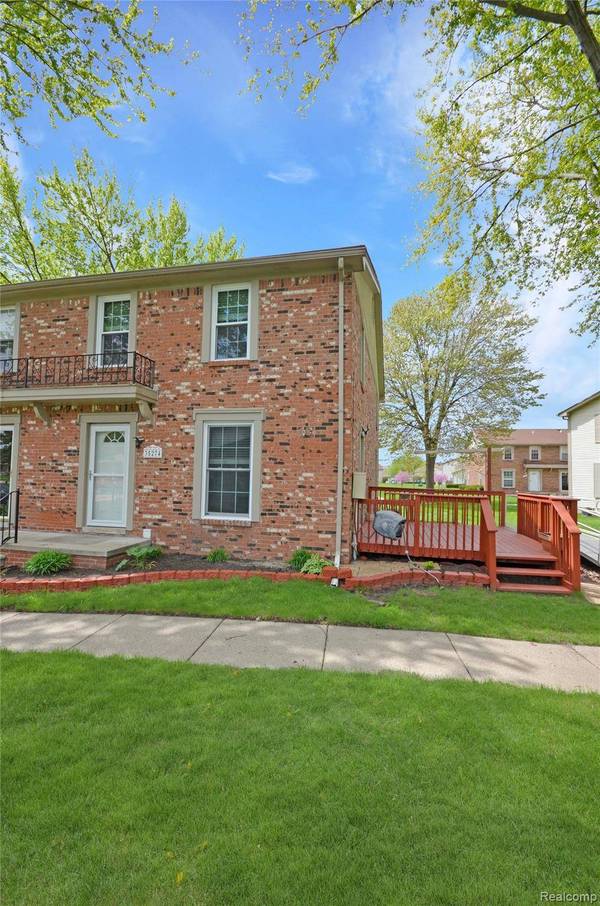 35274 Terrybrook DR, Sterlingheightscity_macomb, MI 48312