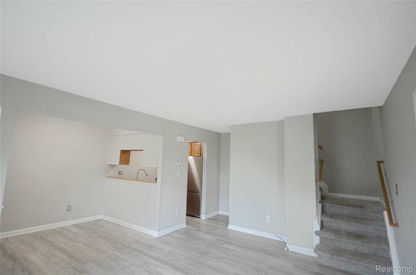 35274 Terrybrook DR, Sterlingheightscity_macomb, MI 48312