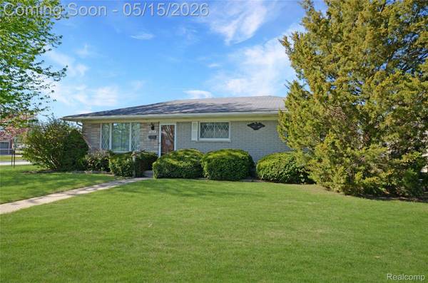 13017 Winona DR, Sterling Heights, MI 48312