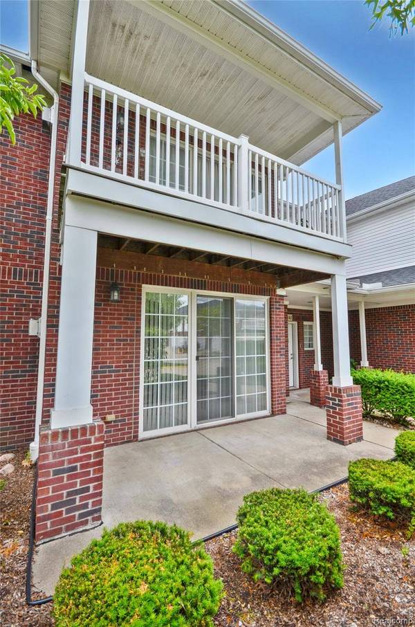 14246 Moravian Manor CIR, Sterling Heights, MI 48312