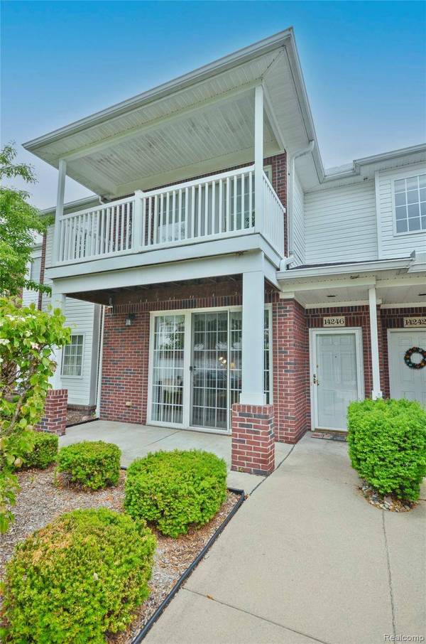 14246 Moravian Manor CIR, Sterling Heights, MI 48312