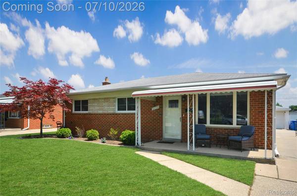 32354 Beechwood DR, Warren, MI 48088