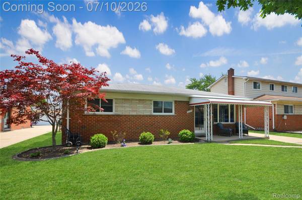 32354 Beechwood DR, Warren, MI 48088