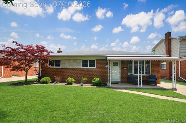 32354 Beechwood DR, Warren, MI 48088