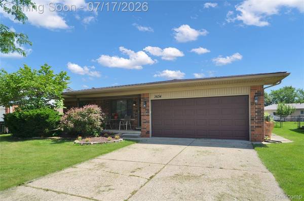 3634 Tracy DR, Sterling Heights, MI 48310