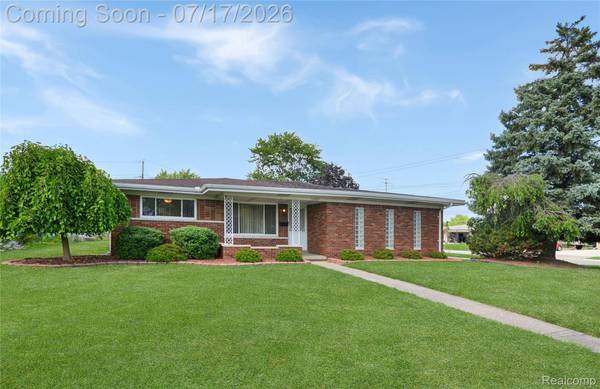 12437 De Grove DR, Sterling Heights, MI 48312