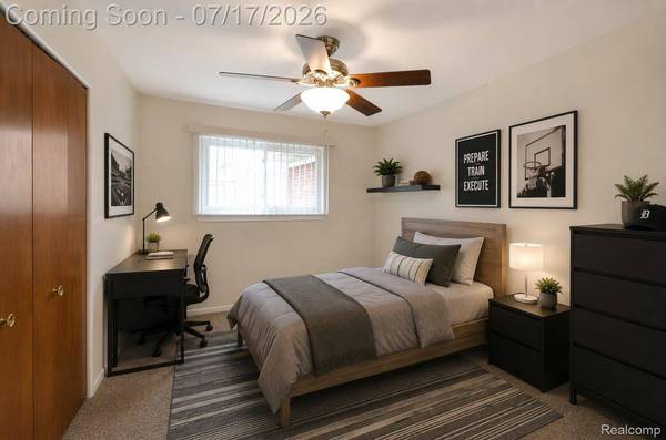 12437 De Grove DR, Sterling Heights, MI 48312