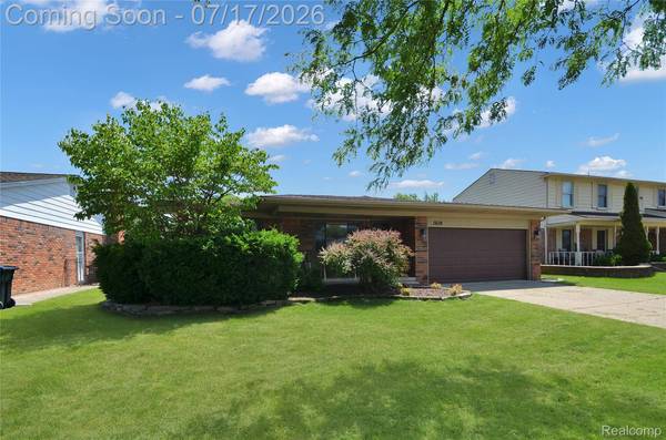 3634 Tracy DR, Sterling Heights, MI 48310
