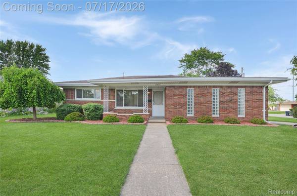 12437 De Grove DR, Sterling Heights, MI 48312
