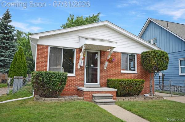 310 W Sonoma AVE, Hazel Park, MI 48030